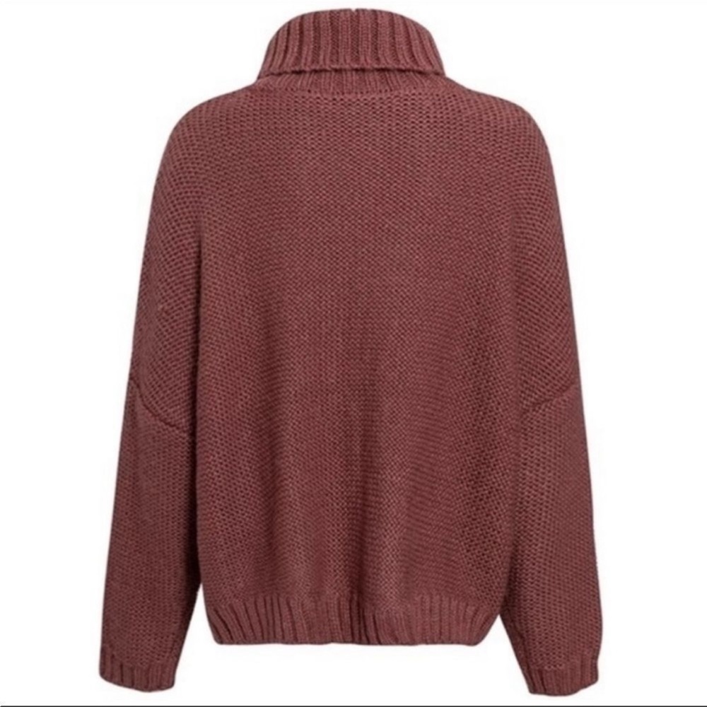 !SOLD!NWT Connoto | Oversized Turtleneck Knit Sweater | M/L - Picture 4 of 9